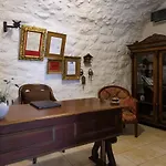 Lithos Stone דירה *