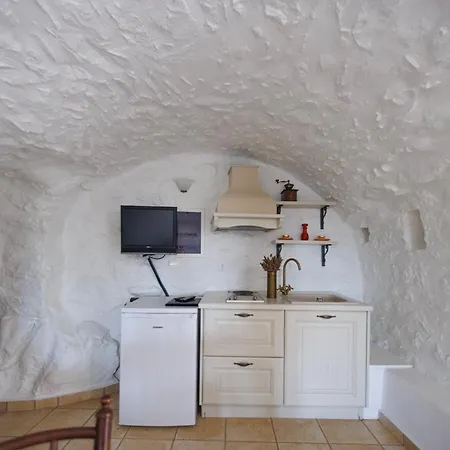 Lithos Stone 4* Areopoli