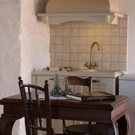 Lithos Stone 阿里奥波利斯