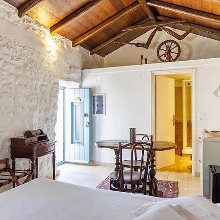Hotel Lithos Stone