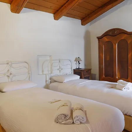 Lithos Stone Апартаменты *