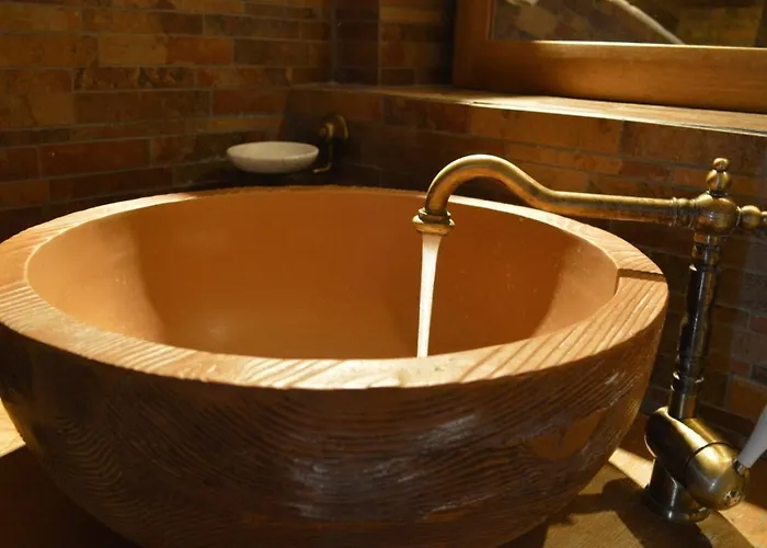 Lithos Stone Areopoli