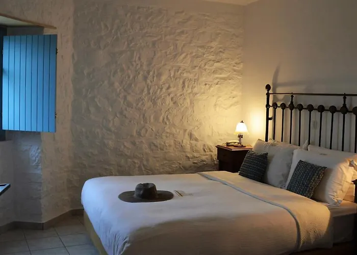 Lithos Stone شقة *