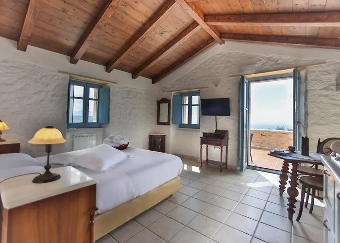 Lithos Stone Areopoli