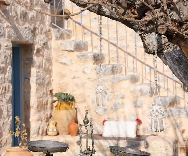 Апартаменты Lithos Stone