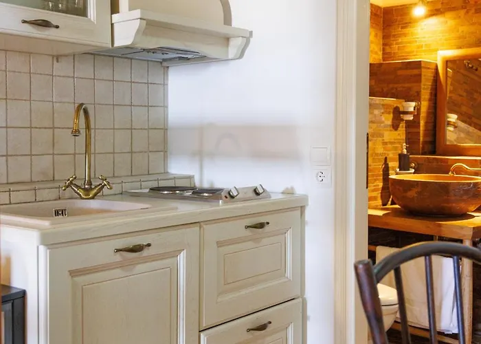 Lithos Stone شقة *